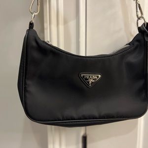 Popular designer inspired style crossbody